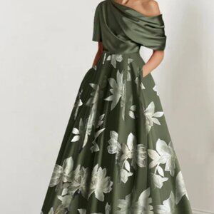 Mondressy olive dress NWT